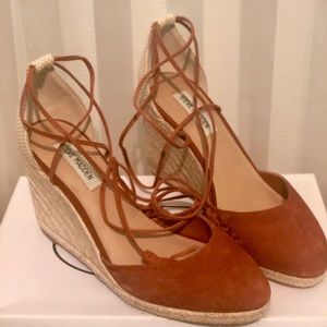 STEVE MADDEN NWOT Brown Suede Espadrilles